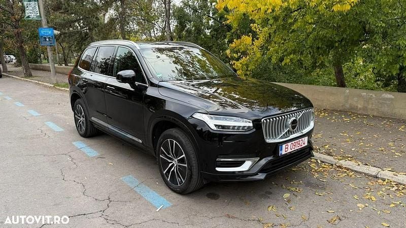 Culoarenegru Utilizat 2021 Volvo XC90 SUV | 37.900 EUR (Preț bun) - Imagine 1/4