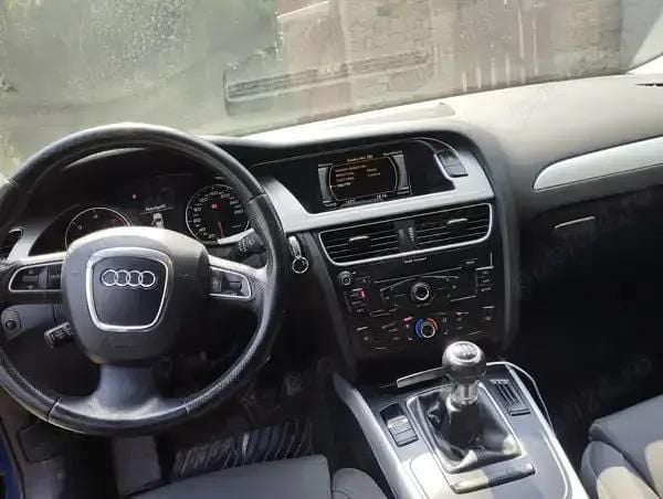 Albastru Utilizat 2011 Audi A4 Break | 6.000 EUR (Preț bun) - Imagine 1/4