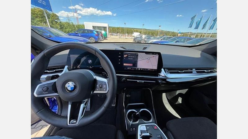 Second-hand BMW X1 Comfort Edition 150 CP (110 kW) 2025 Albastru portimao metalizat metalizat SUV