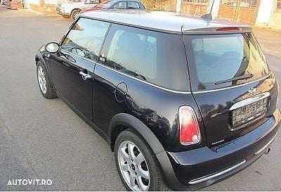 Second-hand Mini Cooper 116 CP (85 kW) 2006 Culoarenegru Hatchback
