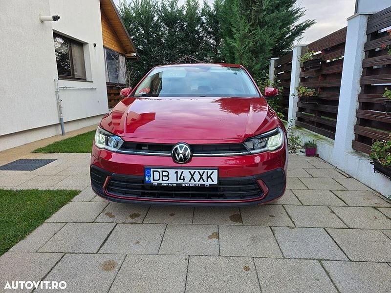 Second-hand VW Polo Life 110 CP (80 kW) 2023 Culoarerosu Hatchback