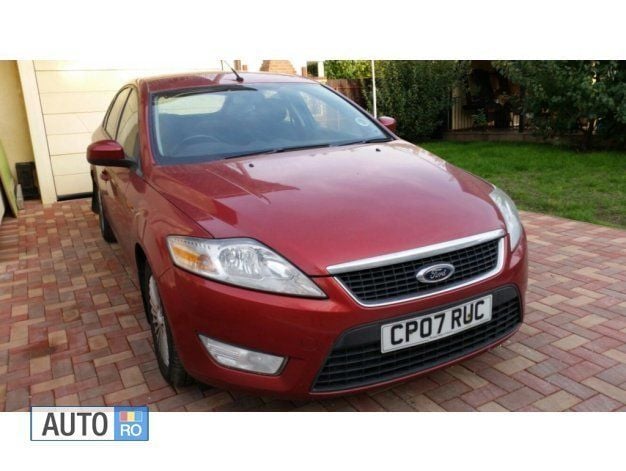Second-hand Ford Mondeo Zetec 140 CP (102 kW) 2007 Portocaliu Hatchback