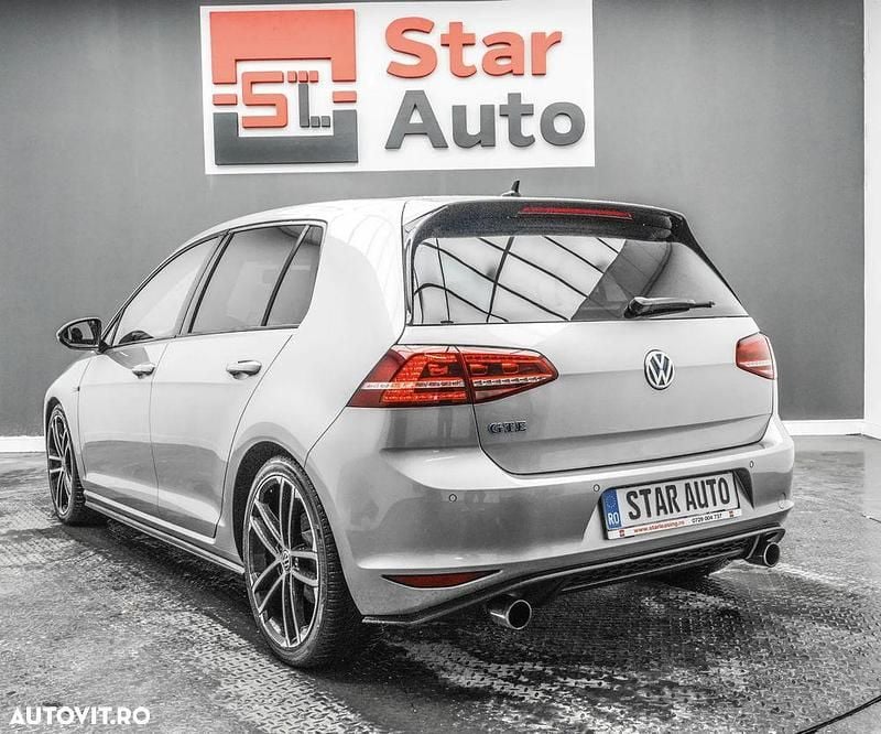 Second-hand VW Golf VII GTE 204 CP (150 kW) 2016 Culoareargint Hatchback