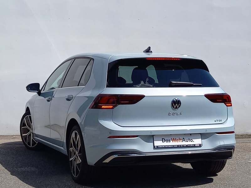 Second-hand VW Golf VIII Style 150 CP (110 kW) 2024 Albastru mediu  normal