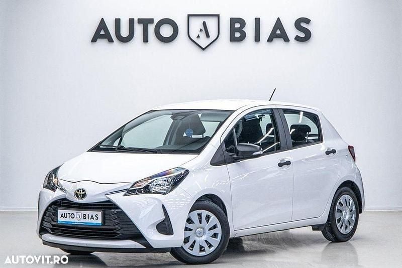 Culoarealb Utilizat 2018 Toyota Yaris Comfort | 7.990 EUR (Preț bun) - Imagine 1/4