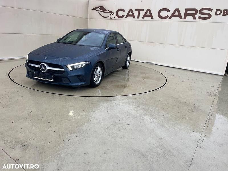Second-hand Mercedes A180 116 CP (85 kW) 2019 Culoarealbastru Berlinǎ