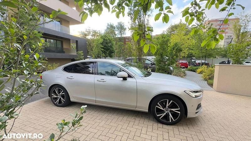 Argint Utilizat 2017 Volvo S90 Momentum Berlinǎ | 23.700 EUR - Imagine 1/4