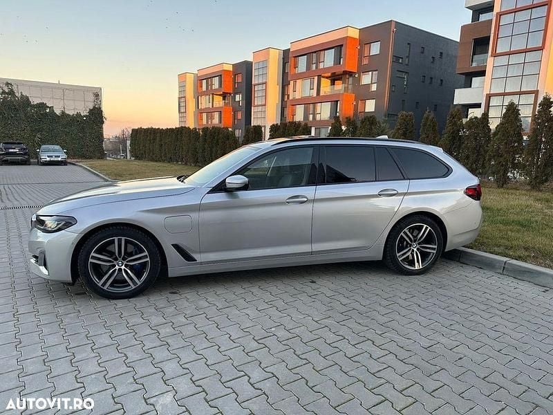 Second-hand BMW 530e Luxury Line 292 CP (214 kW) 2021 Gri Berlinǎ
