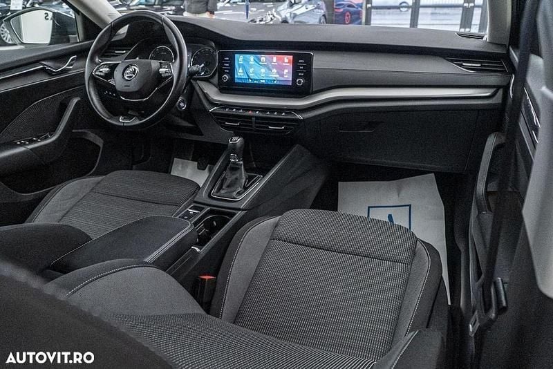 Second-hand Skoda Octavia Style 110 CP (80 kW) 2021 Culoaregri Berlinǎ