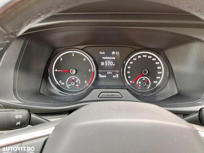 Second-hand VW Caravelle Comfortline 150 CP (110 kW) 2021 Culoarealb Monovolum