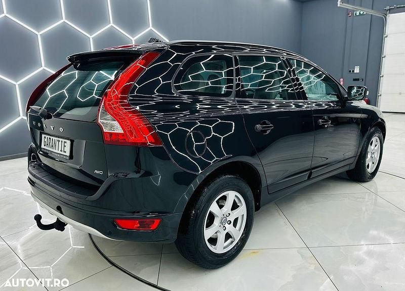 Second-hand Volvo XC60 Momentum 163 CP (119 kW) 2009 Culoarenegru SUV