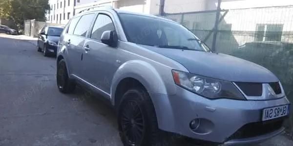 Utilizat 2007 Mitsubishi Outlander SUV | 2.700 EUR (Super Preț) - Imagine 1/2