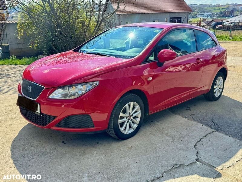 Rosu Utilizat 2011 Seat Ibiza Hatchback | 3.500 EUR (Preț OK) - Imagine 1/4
