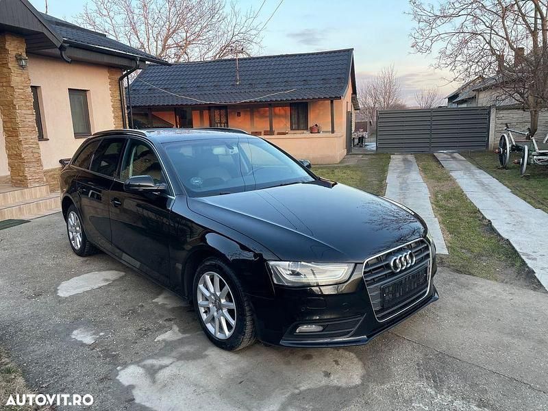 Second-hand Audi A4 Competition 177 CP (130 kW) 2012 Culoarenegru Break
