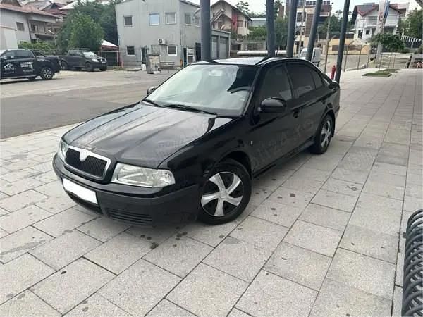 Second-hand 2010 Skoda Octavia Hatchback | 3.150 EUR (Super Preț) - Imagine 1/4