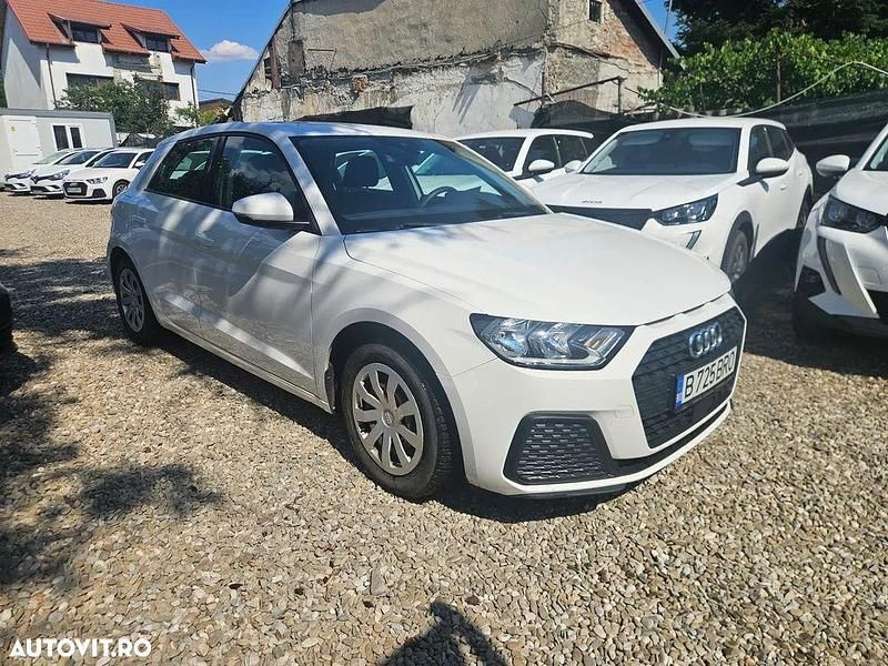 Alb Utilizat 2020 Audi A1 Sport Hatchback | 14.999 EUR (Scump) - Imagine 1/4