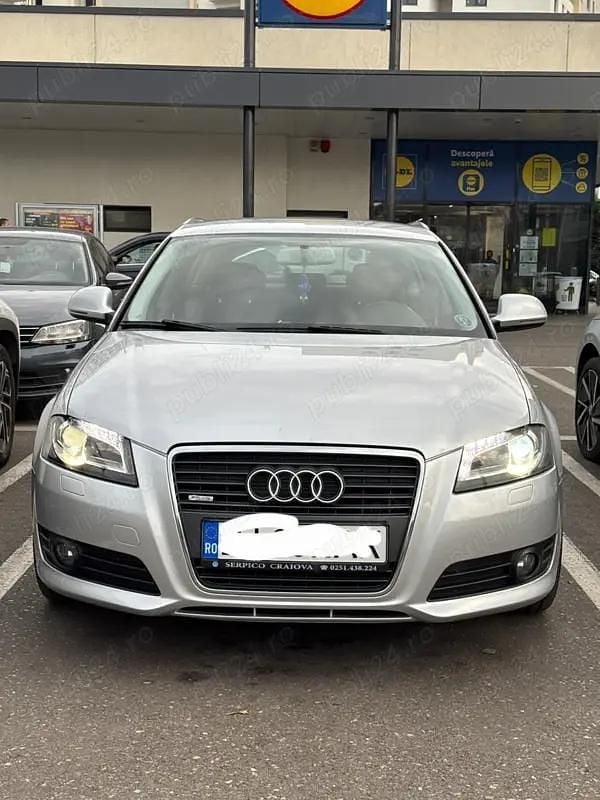 Argintiu Utilizat 2010 Audi A3 S-Line Hatchback | 5.750 EUR (Preț OK) - Imagine 1/4