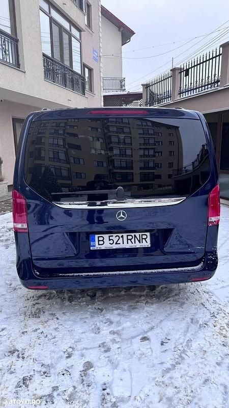 Second-hand Mercedes V250 Avantgarde 190 CP (139 kW) 2016 Culoarealbastru Monovolum
