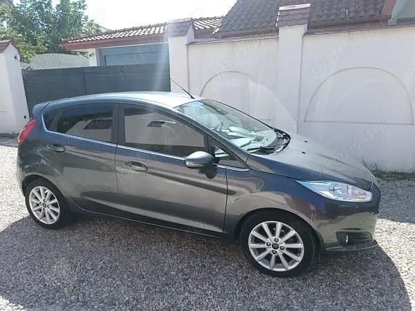 Utilizat 2017 Ford Fiesta Titanium Hatchback | 6.000 EUR (Preț bun) - Imagine 1/4