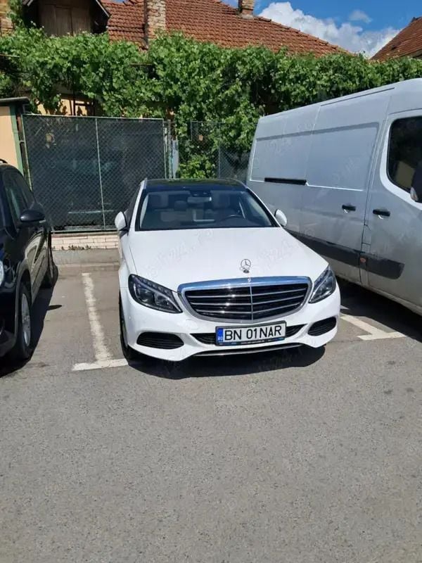 Utilizat 2018 Mercedes CLA220 Berlinǎ | 21.000 EUR - Imagine 1/4