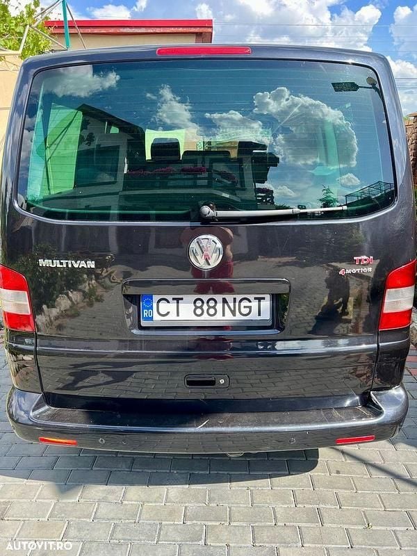 Second-hand VW Multivan 174 CP (127 kW) 2005 Negru Van