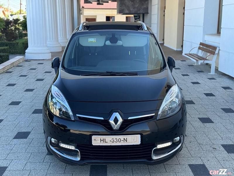 Utilizat 2015 Renault Grand Scénic III Bose Edition Monovolum | 6.790 EUR (Preț OK) - Imagine 1/4