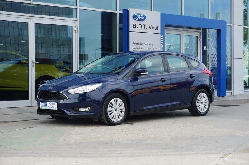 Albastru Utilizat 2018 Ford Focus Hatchback | 7.590 EUR (Preț bun) - Imagine 1/4