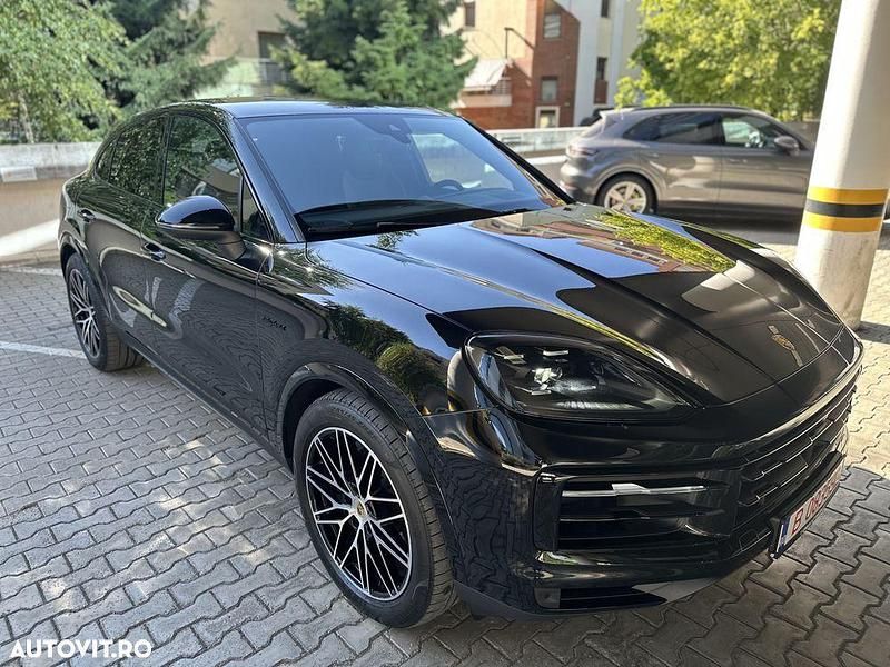 Culoarenegru Utilizat 2024 Porsche Cayenne SUV | 95.469 EUR (Super Preț) - Imagine 1/4