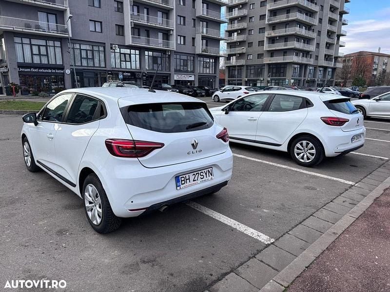 Second-hand Renault Clio V Life 90 CP (66 kW) 2021 Culoarealb Hatchback