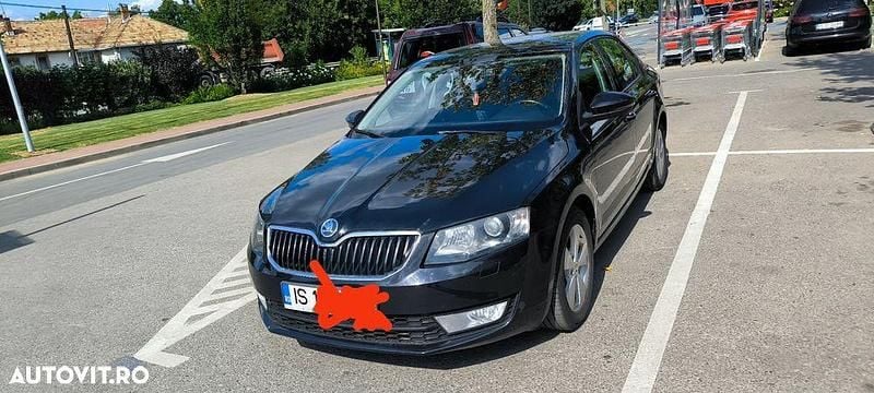 Culoarenegru Utilizat 2014 Skoda Octavia Elegance Berlinǎ | 7.200 EUR (Preț OK) - Imagine 1/4