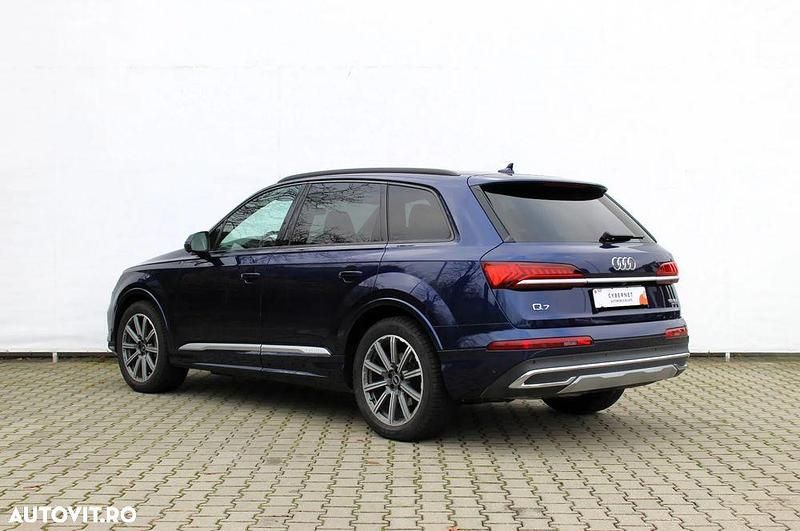 Second-hand Audi Q7 S-Line 286 CP (210 kW) 2021 Culoarealbastru SUV