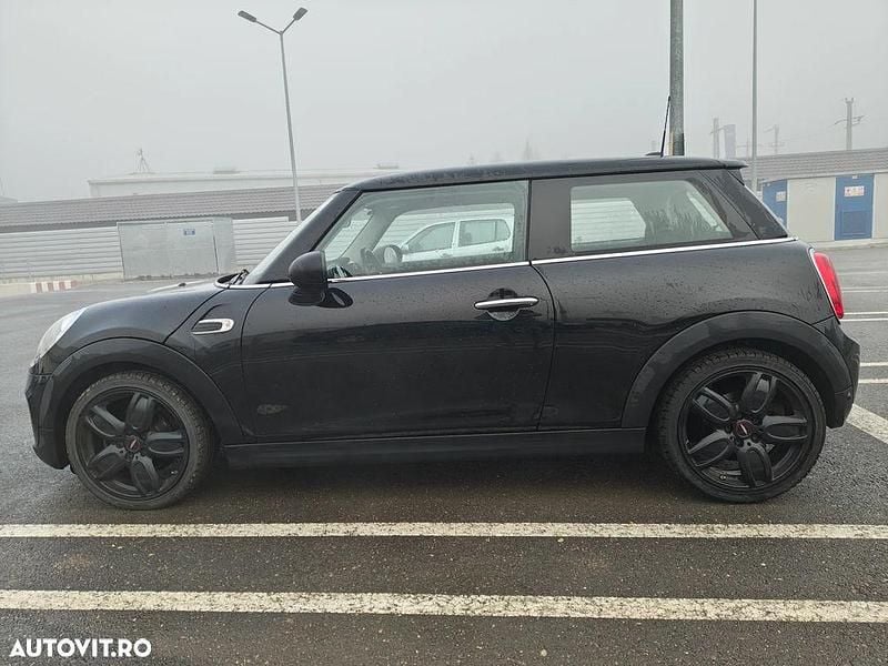 Second-hand Mini ONE 102 CP (75 kW) 2015 Culoarenegru Hatchback