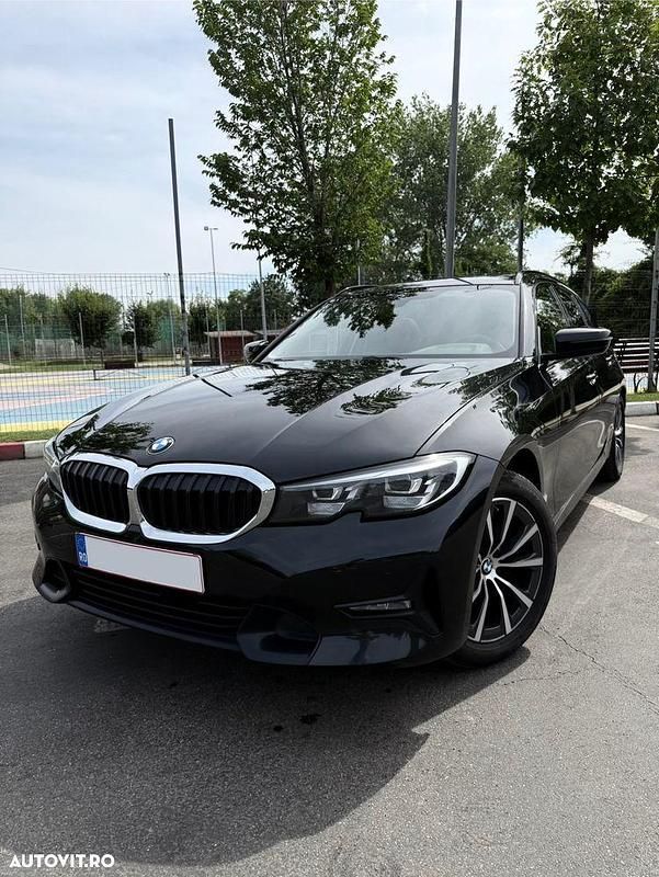 Culoarenegru Utilizat 2020 BMW 318 Advantage Break | 18.500 EUR (Preț OK) - Imagine 1/4