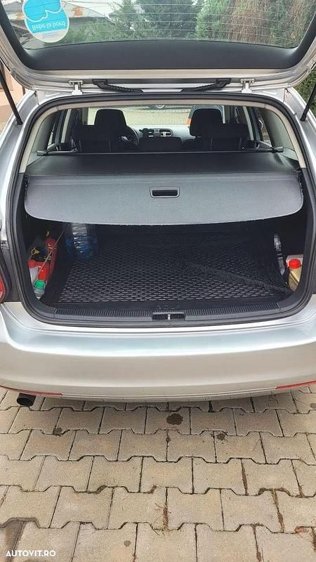 Culoaregri Utilizat 2011 VW Golf Break | 3.500 EUR (Preț bun) - Imagine 1/4