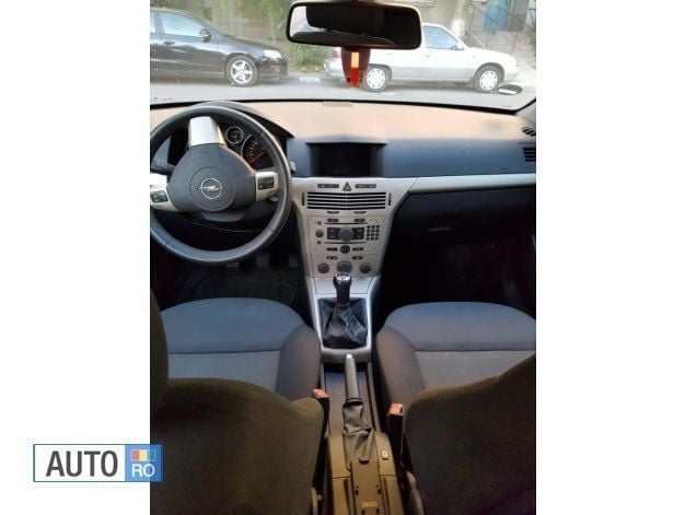 Second-hand Opel Astra 110 CP (80 kW) 2008 Hatchback