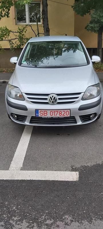 Utilizat 2005 VW Golf Berlinǎ | 3.800 EUR (Preț OK) - Imagine 1/4