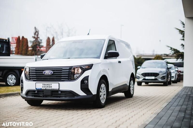 Alb Nouă 2024 Ford Courier Monovolum | 19.193 EUR - Imagine 1/4
