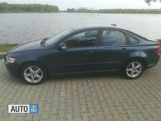 Albastru Utilizat 2011 Volvo S40 Berlinǎ | 6.500 EUR - Imagine 1/4