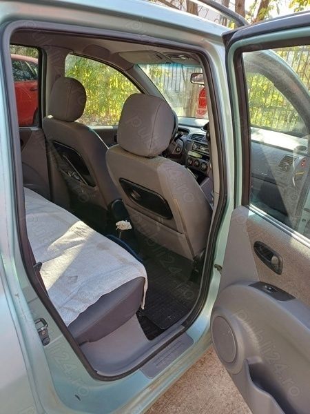 Second-hand Hyundai Matrix 82 CP (60 kW) 2005 Monovolum