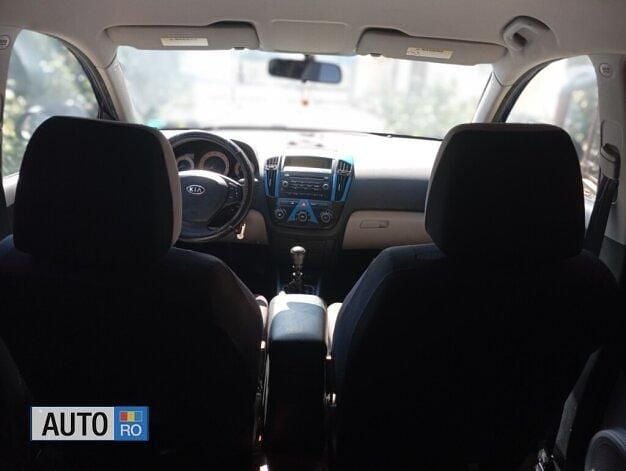 Albastru Utilizat 2009 Kia Ceed Hatchback | 3.000 EUR (Preț OK) - Imagine 1/4