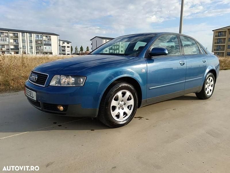 Culoarealbastru Utilizat 2001 Audi A4 Berlinǎ | 1.999 EUR (Preț OK) - Imagine 1/4