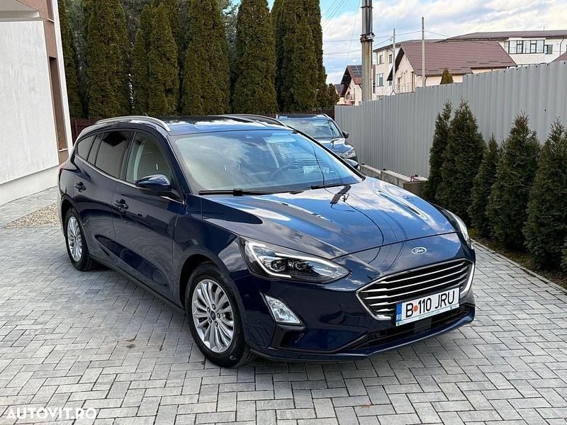 Second-hand Ford Focus Style 125 CP (91 kW) 2021 Culoarealbastru Break