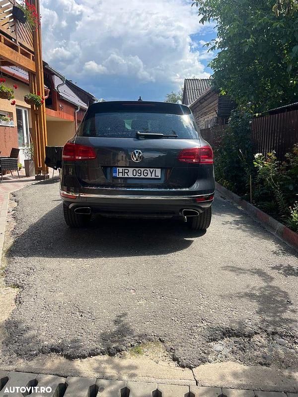 Second-hand VW Touareg Terrain Tech 262 CP (192 kW) 2015 Culoaregri SUV