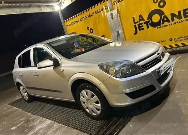 Second-hand Opel Astra 116 CP (85 kW) 2005 Hatchback