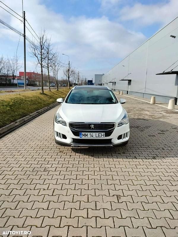 Alb Utilizat 2015 Peugeot 508 RXH Break | 9.999 EUR (Preț OK) - Imagine 1/4
