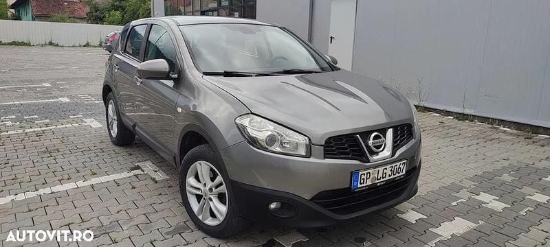 Gri Utilizat 2011 Nissan Qashqai SUV | 6.100 EUR (Preț bun) - Imagine 1/4