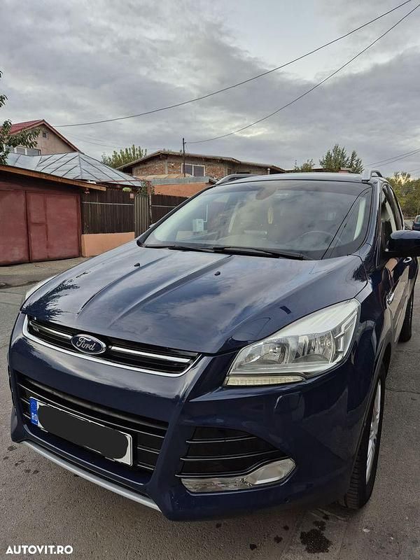 Culoarealbastru Utilizat 2014 Ford Kuga Titanium SUV | 9.300 EUR (Preț OK) - Imagine 1/4