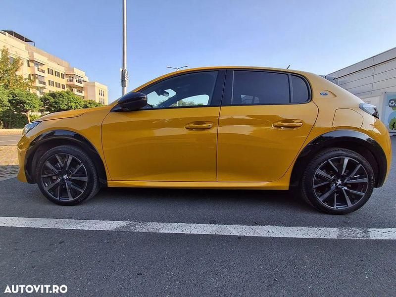 Culoaregalbeuriu Utilizat 2023 Peugeot e-208 GT Hatchback | 18.900 EUR - Imagine 1/4