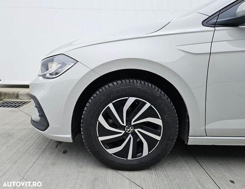 Second-hand VW Polo Life 95 CP (69 kW) 2023 Culoaregri Hatchback