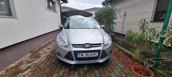 Utilizat 2011 Ford Focus Hatchback | 5.000 EUR (Preț OK) - Imagine 1/4